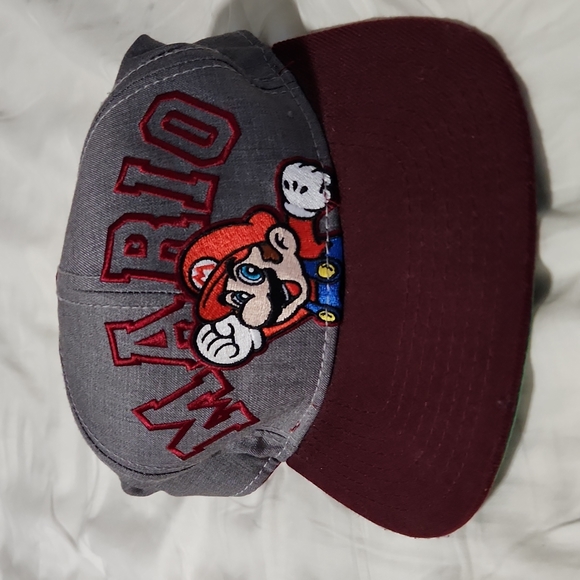 Mario Snapback - Picture 1 of 3